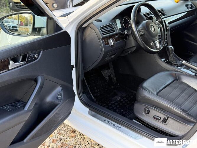 Volkswagen Passat 35 interauto-car