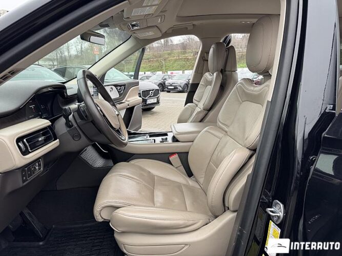 Lincoln Aviator 38 interauto-car