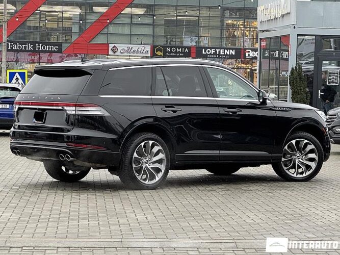 Lincoln Aviator 36 interauto-car