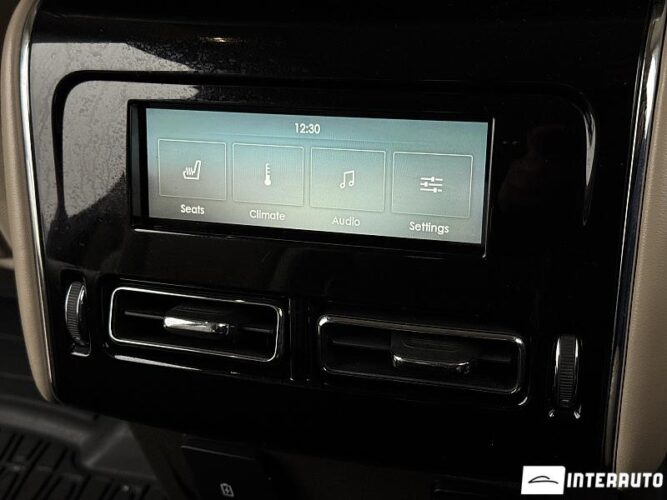 Lincoln Aviator 51 interauto-car