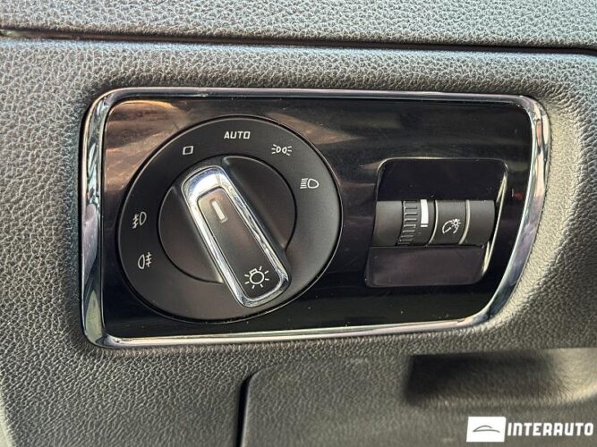 Skoda Superb 46 interauto-car