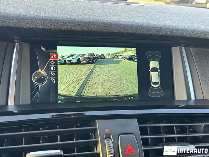 BMW X4 2.8i 45 interauto-car