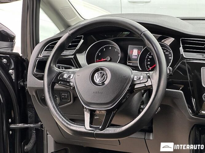 Volkswagen Touran 36 interauto-car