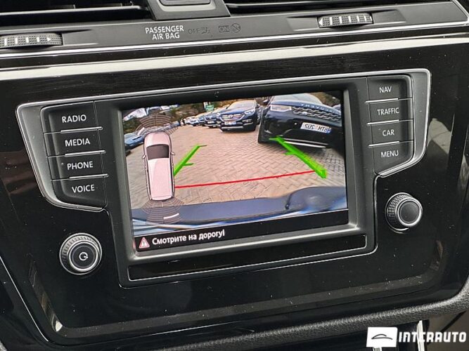 Volkswagen Touran 39 interauto-car