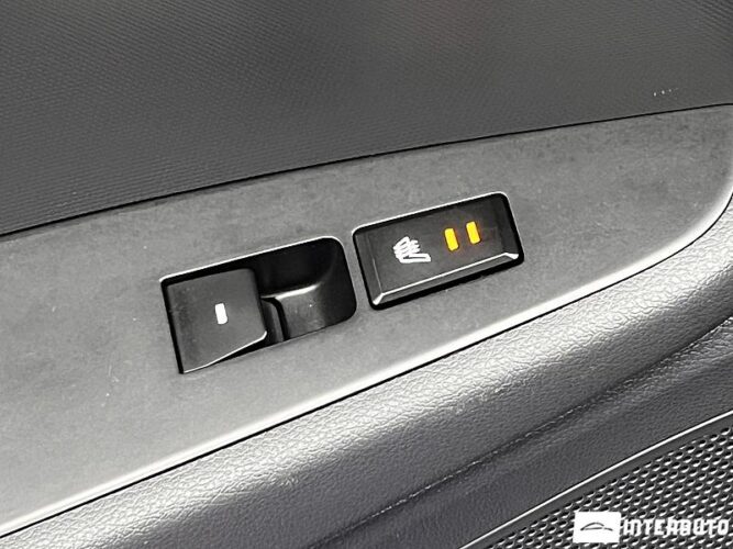 Hyundai Ioniq 54 interauto-car