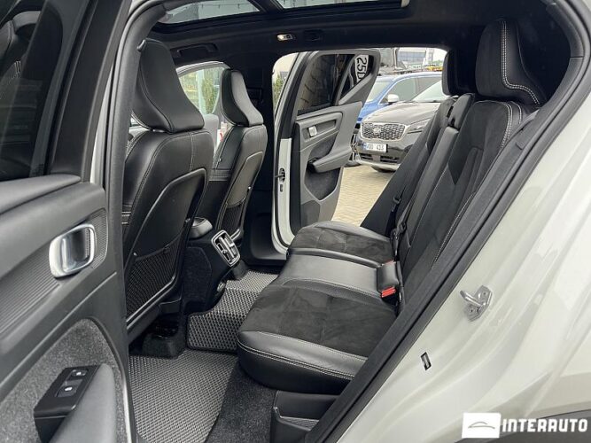 Volvo XC 40 50 interauto-car