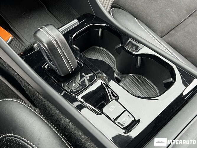 Volvo XC 40 49 interauto-car