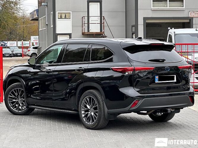 Toyota Highlander 36 interauto-car