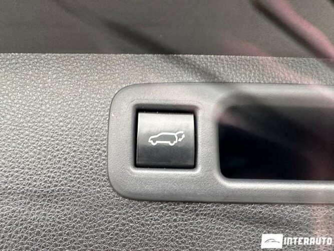 Toyota Highlander 53 interauto-car