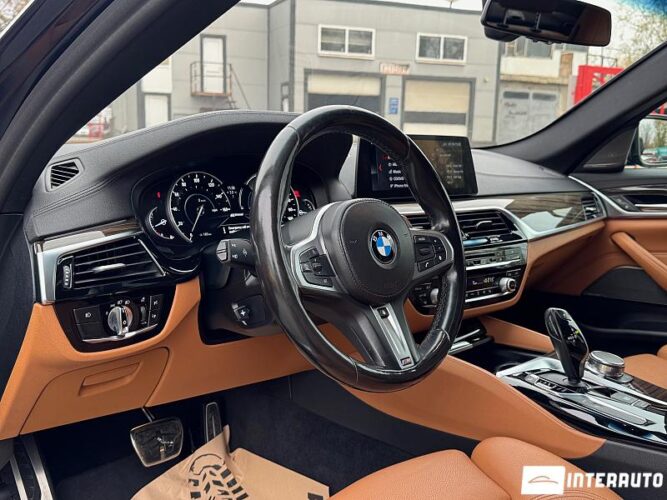 BMW 530e 38 interauto-car