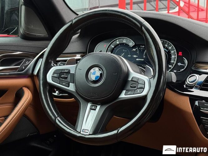 BMW 530e 36 interauto-car