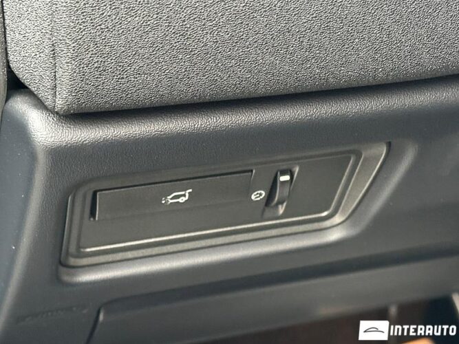 Land Rover Range Rover Evoque 44 interauto-car