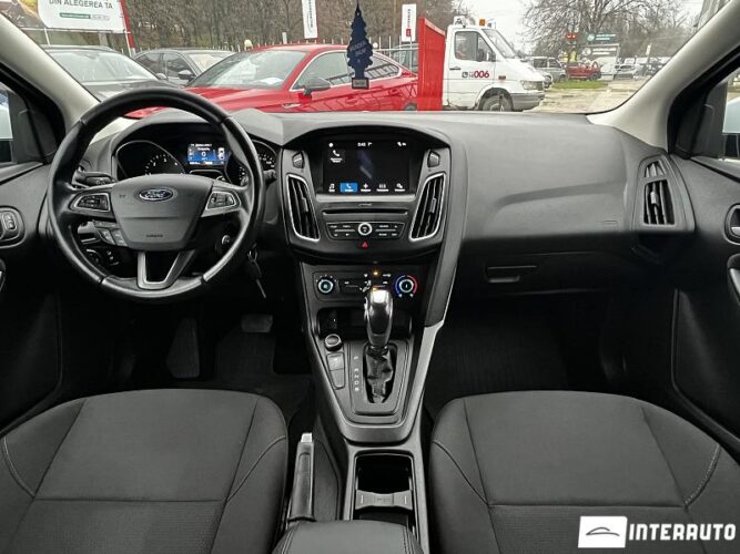 Ford Focus 35 interauto-car