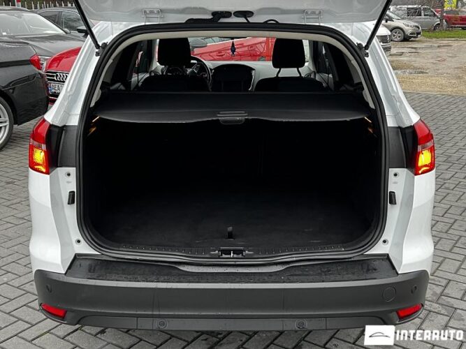 Ford Focus 43 interauto-car