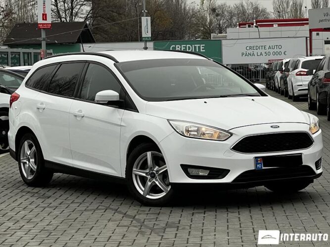 Ford Focus 30 interauto-car