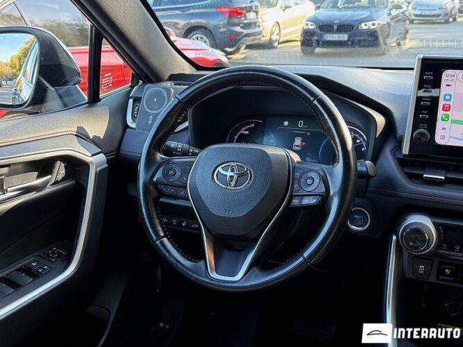 Toyota Rav-4 42 interauto-car
