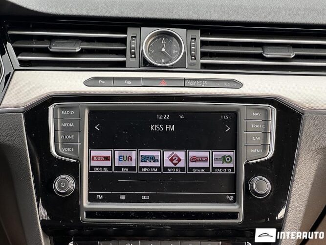 Volkswagen Passat GTE 42 interauto-car