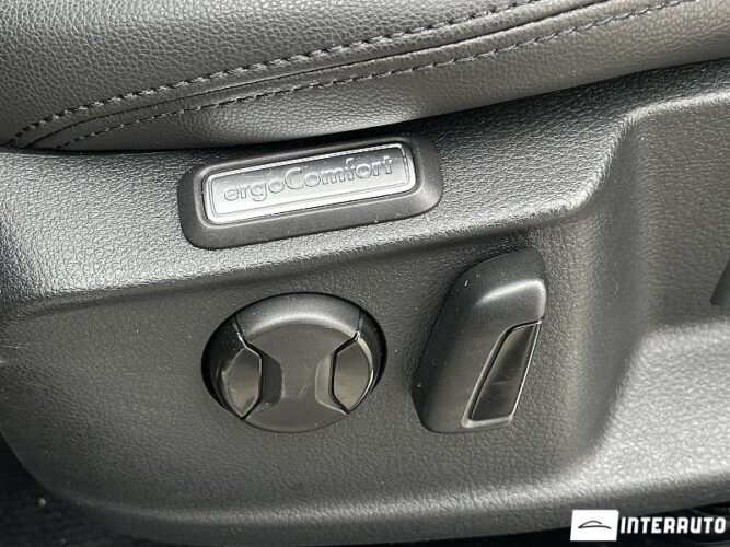 Volkswagen Passat GTE 50 interauto-car