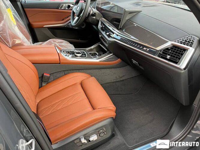 BMW X7 4.0d 43 interauto-car