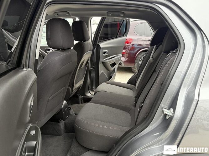 Chevrolet Trax 42 interauto-car