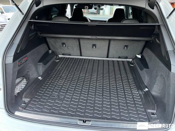 Audi Q7 44 interauto-car