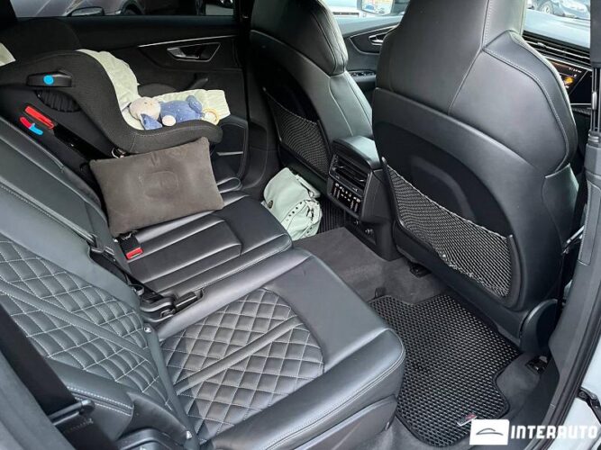 Audi Q7 43 interauto-car