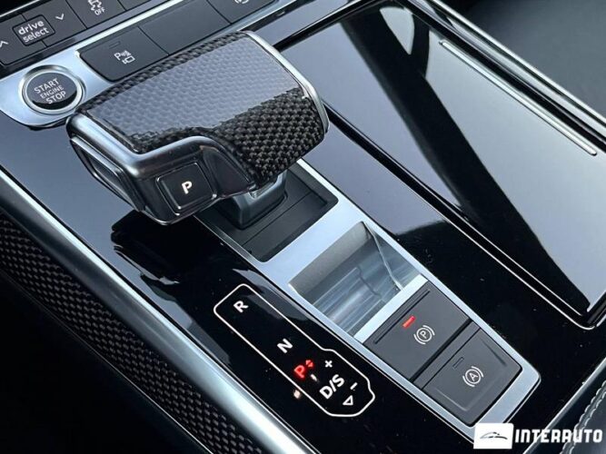 Audi Q7 41 interauto-car