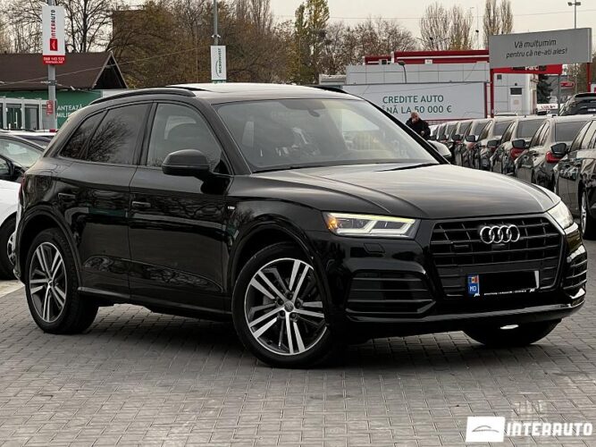 Audi Q5 40 interauto-car