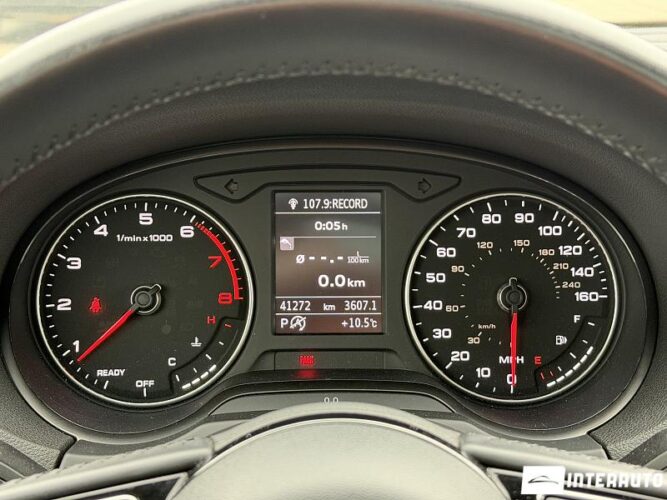 Audi A3 42 interauto-car