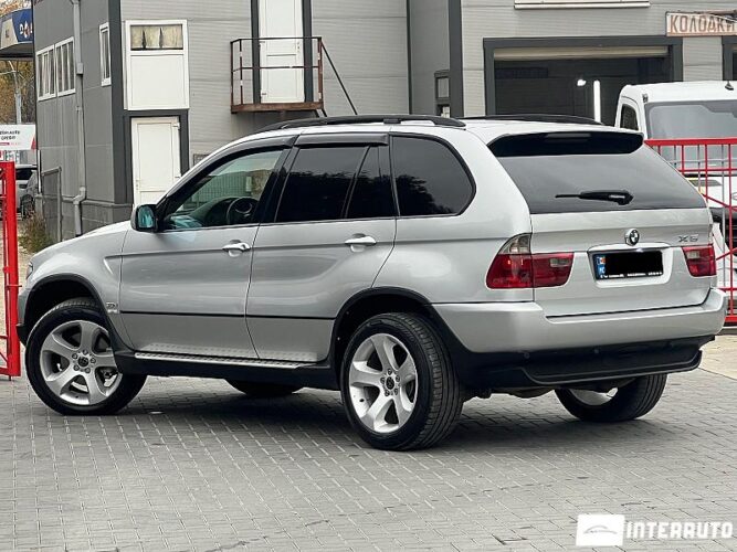 BMW X5 3.0D 30 interauto-car