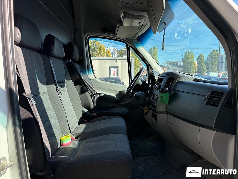 Volkswagen Crafter 22 automobil-interauto