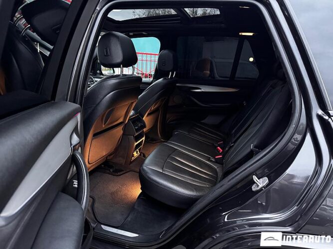 BMW X5 2.5D 35 interauto-car