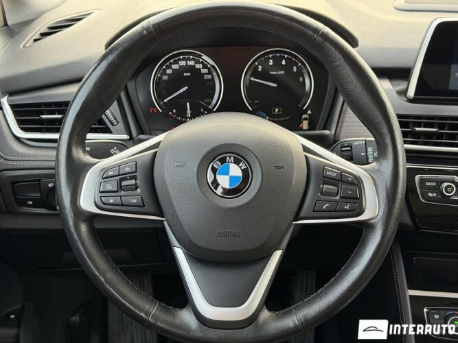 BMW 225XE 42 interauto-car