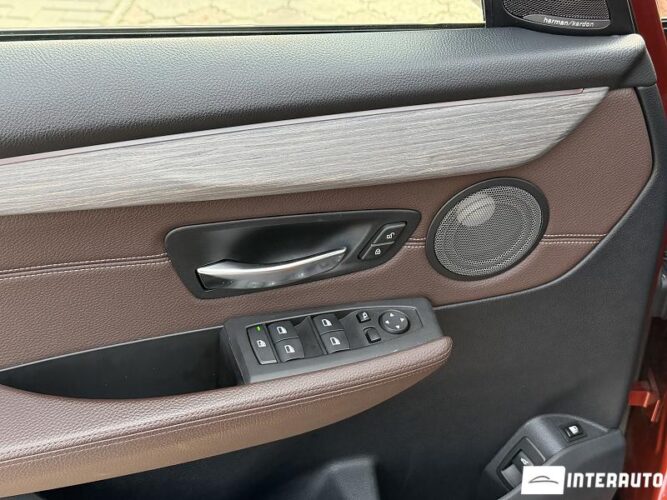 BMW 225XE 38 interauto-car