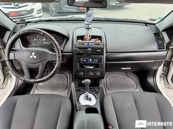 Mitsubishi Galant 32 interauto-car