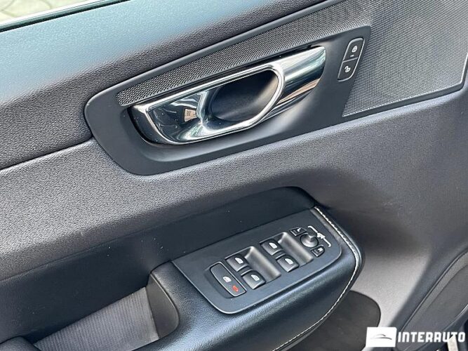 Volvo XC 60 41 interauto-car