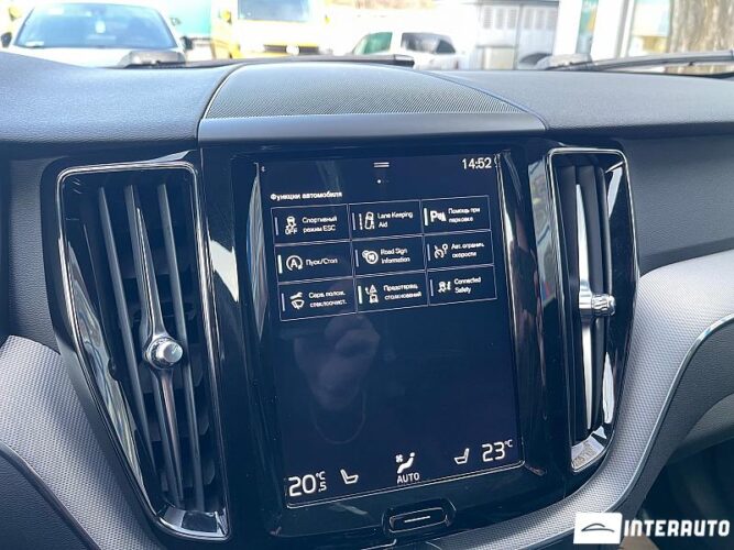 Volvo XC 60 38 interauto-car