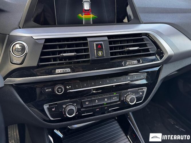 BMW X3 2.0D 39 interauto-car