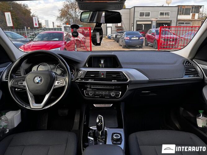 BMW X3 2.0D 35 interauto-car