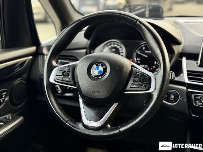 BMW 216d 44 interauto-car