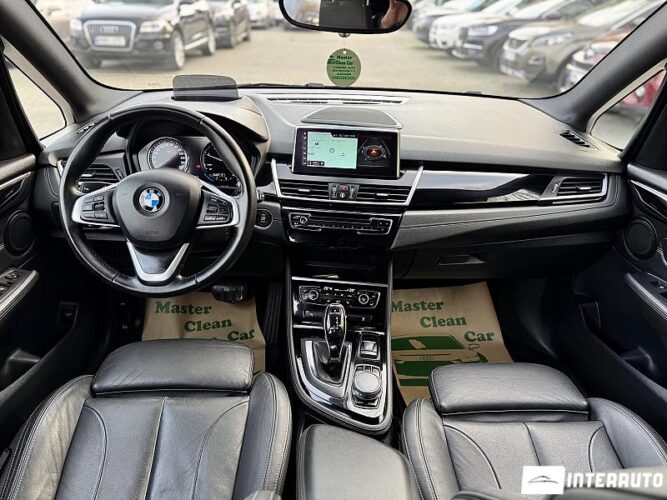 BMW 216d 51 interauto-car