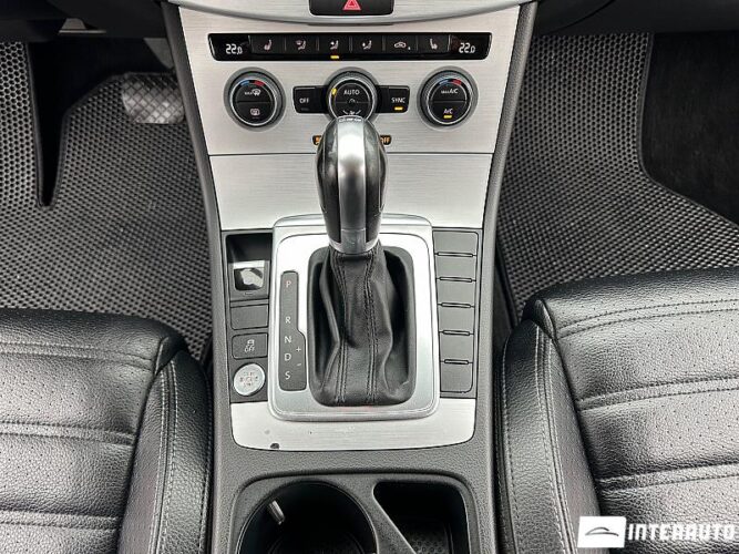 Volkswagen Passat CC 39 interauto-car