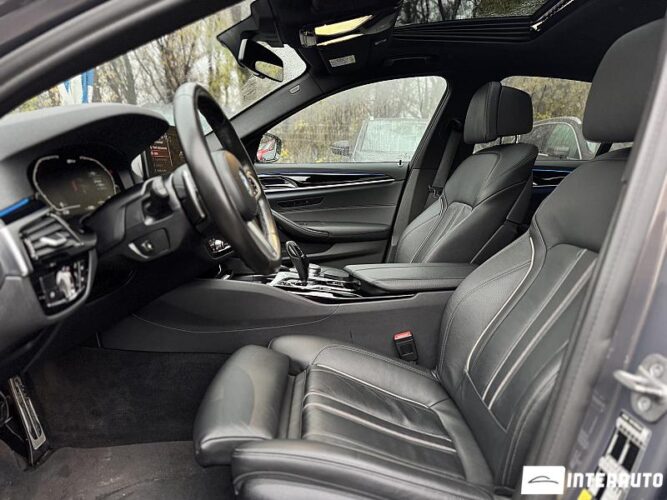 BMW 520e 38 interauto-car