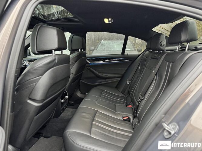 BMW 520e 52 interauto-car