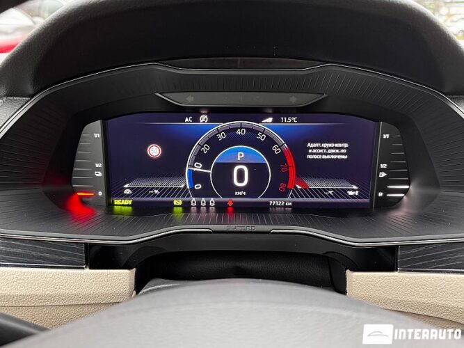 Skoda Superb 42 interauto-car