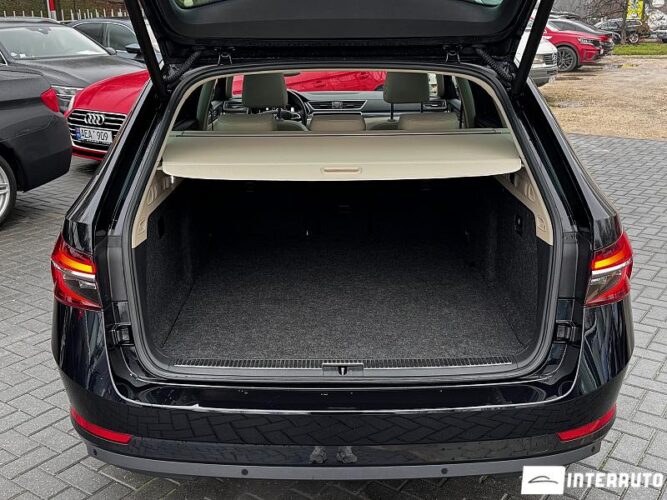 Skoda Superb 54 interauto-car