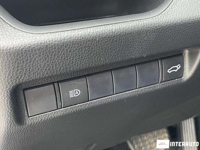 Toyota Rav-4 45 interauto-car