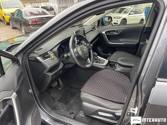 Toyota Rav-4 43 interauto-car