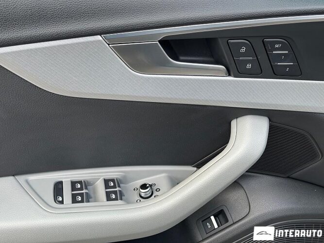 Audi A4 44 interauto-car