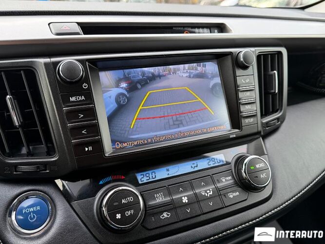 Toyota Rav-4 40 interauto-car